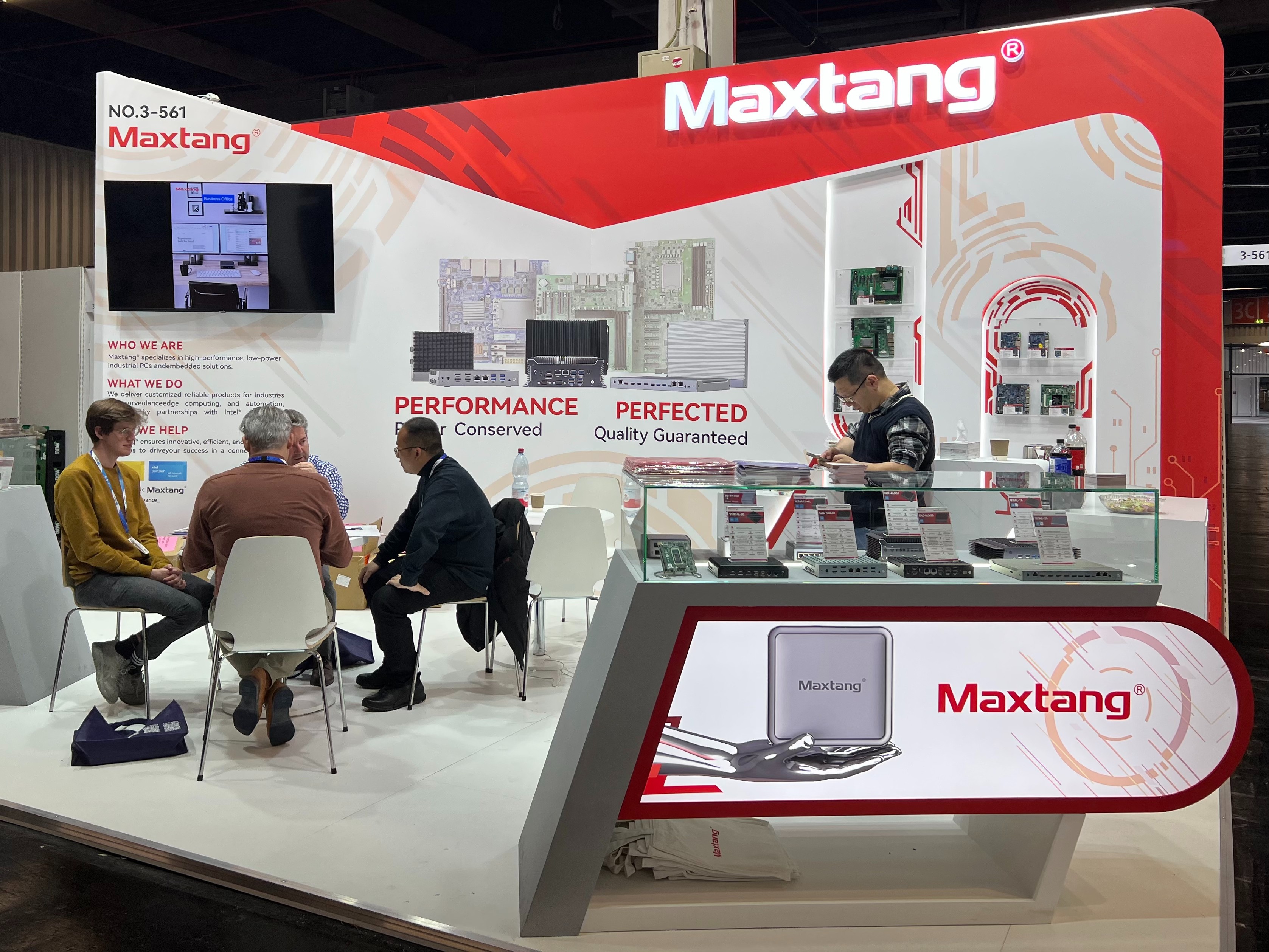 乐动网站计算机闪耀2025德国纽伦堡嵌入式展览会Embedded World
